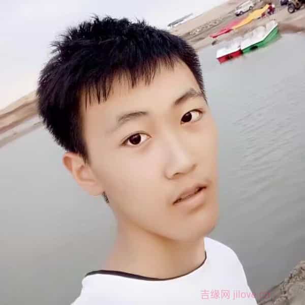 河南24岁单身帅哥真诚找对象-乌兰察布征婚相亲网