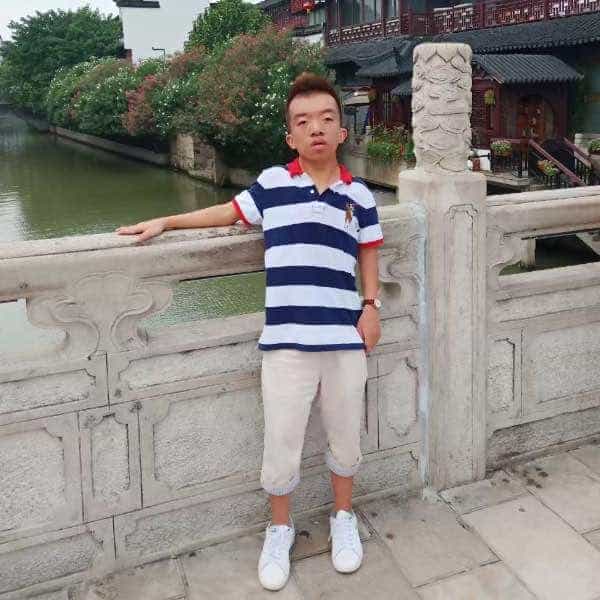 28岁岁吉林单身帅哥 - 乌兰察布吉缘网